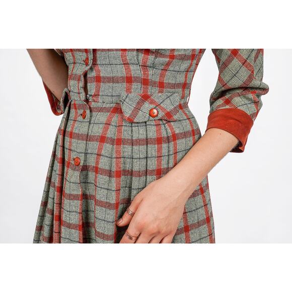 Vintage 1940s/50s Wool Plaid Button-up Shirt-Waist Dress w Corduroy Collar | S/M - Picture 8 of 10